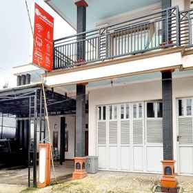Others 8 RedDoorz Syariah near Komplek Candi Arjuna Dieng 2, Telogo Warno Nature Park  Hotels