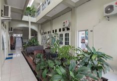 로비 4 RedDoorz Syariah near Terminal Batu Ampar 2