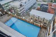 Swimming Pool RedLiving Apartemen Mekarwangi Square - Agus 2 Tower A