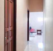 Lain-lain 4 Botania Guest House near Hang Nadim Airport Batam