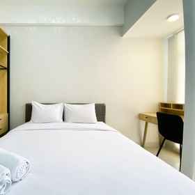 Bedroom 1 Comfy and Best Deal Studio Vasanta Innopark Apartment By Travelio, West Cikarang Hotels