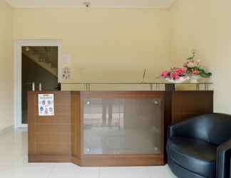 Lobi 2 Dago Suites Syariah Cikarang Mitra RedDoorz