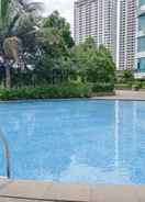 SWIMMING_POOL RedLiving Apartemen Grand Kamala Lagoon - Pekayon Tower Barclay North