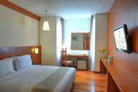 Bilik Tidur Oak Tree Emerald Semarang