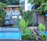 Swimming Pool 7 Oak Tree Emerald Semarang