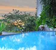 Swimming Pool 3 Oak Tree Emerald Semarang