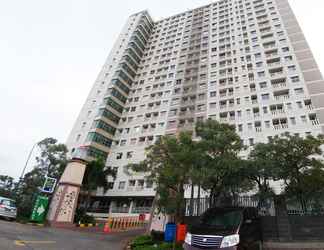 Bangunan 2 Nice and Comfort 2BR at Belmont Residence Puri Apartment By Travelio