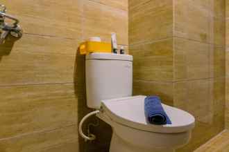 Toilet Kamar 4 Cozy Studio Apartment Bintaro Plaza Residence Breeze Tower By Travelio