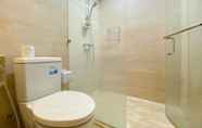 Toilet Kamar 5 Combined and Spacious 2BR at Menteng Park Apartment By Travelio