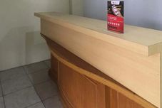 Lobby RedDoorz near Institut Kesehatan Helvetia