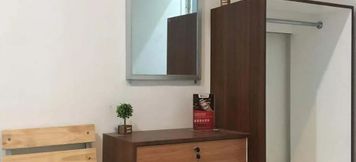 Others 2 RedDoorz near Institut Kesehatan Helvetia