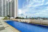Swimming Pool RedLiving Apartemen @ Margonda Residence 5