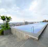 Swimming Pool 4 Modern Look Studio at Marquis de Lafayette Apartment By Travelio