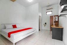 Bedroom RedDoorz @ Jagakarsa 2