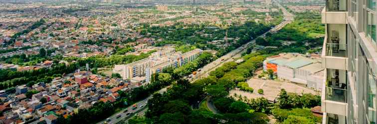 Lobi Elegant and Spacious 2BR at 35th Floor Hillcrest House Apartment By Travelio