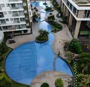 Swimming Pool 4 Homey Studio Room Apartment at 7th Floor Gateway Pasteur By Travelio