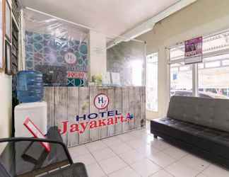 Bên ngoài 2 RedDoorz Syariah @ Jalan Jendral Sudirman Jambi