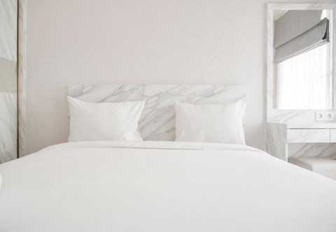 Bedroom Comfy and Modern Look Studio Citra Living Apartment By Travelio