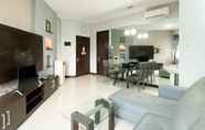 Common Space 3 Homey 2BR Crown Court Executive Condominium Apartment By Travelio