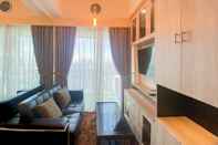 Ruang Umum Elegant and Nice 2BR at Menteng Park Apartment By Travelio