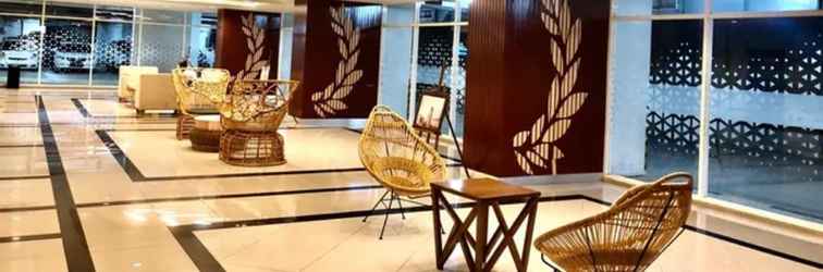 Lobby Apartment Grand Kamala Lagoon by Dit