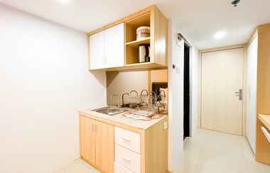 Lobi 2 Modern Look Studio Apartment at De Prima By Travelio