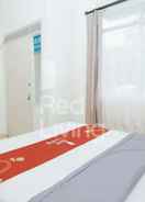 Others RedLiving Apartemen Emerald Hill - SR Rooms Tower Green