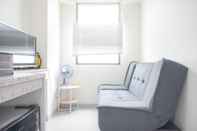 Common Space Homey and Simply Look 1BR Osaka Riverview PIK 2 Apartment By Travelio