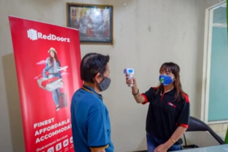 Sảnh chờ 4 RedDoorz near RSUD dr Loekmono Hadi Kudus