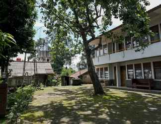 Bangunan 2 Rumah Pahoman Syariah Mitra RedDoorz