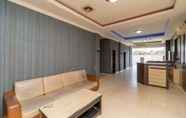 Lobby 2 RedDoorz @ Jalan Gajah Mada Lampung