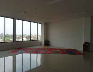 Bangunan 2 Cozy and Brand New Studio at Tamansari Bintaro Mansion Apartment By Travelio