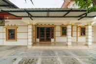 Exterior RedDoorz Syariah @ Jalan Dr Mansyur Medan