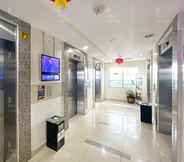 Lobby 5 RedLiving Apartemen Bassura City - Gracefull Rooms Tower Dahlia