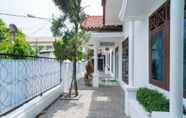 Exterior 3 RedDoorz Near Bundaran Ciceri