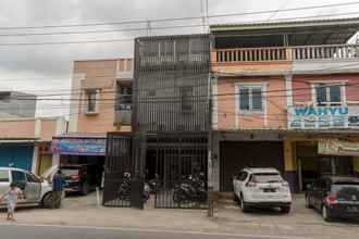 Bên ngoài 4 RedDoorz near Alun Alun Kota Serang