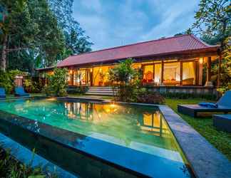 Others 2 Luxury 3BR Infinity Jungle View Aashaya Villa Ubud