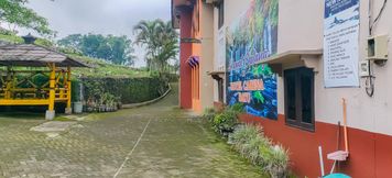 อื่นๆ 5 RedDoorz @ Pacet Mojokerto