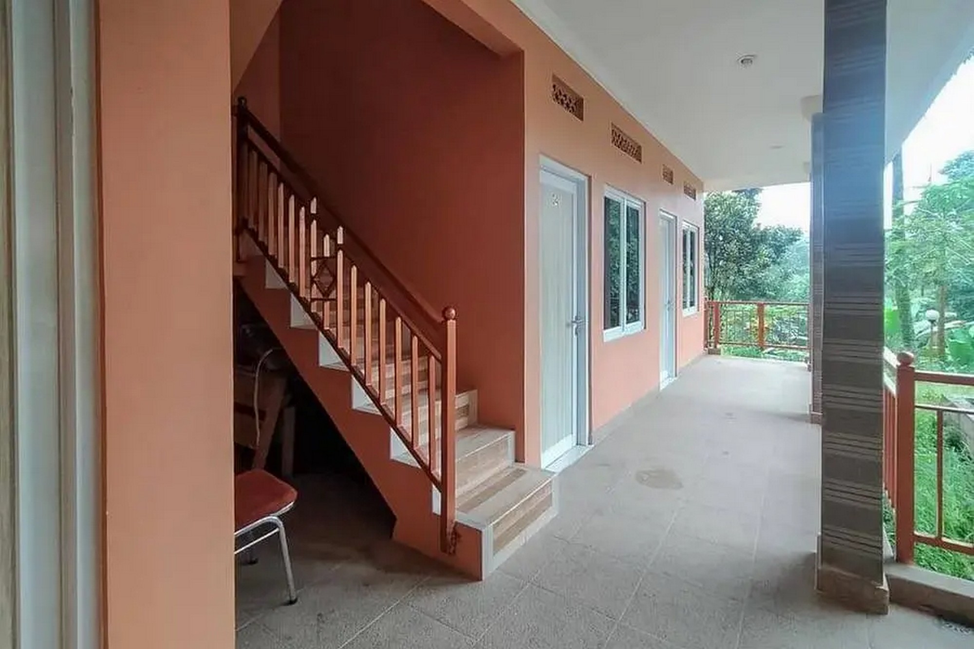 Lobi Batu Homestay Puncak Mitra RedDoorz