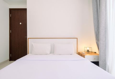 Bedroom Comfy and Modern Look 2BR at Vasaka Solterra Apartment By Travelio