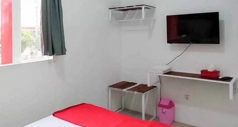 大堂 2 RedDoorz near Alun - Alun Magetan