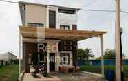 Exterior 6 Columbus Residence J10 near RSUD Karawang Mitra RedDoorz