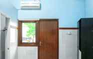 Others 3 HP Residence Mitra RedDoorz near Alun Alun Kediri