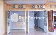 Lobi 2 Hotel Rai's Palopo Exclusive Mitra RedDoorz