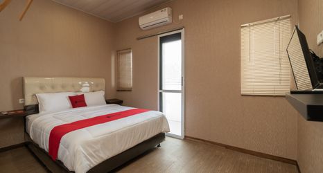 Lainnya 2 RedDoorz @ Jalan Srikandi Pekanbaru