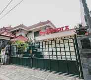 Bangunan 3 RedDoorz Syariah near Gelora Delta Sidoarjo