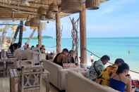 Bar, Kafe, dan Lounge Elephant Beach Resort Samui