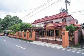 Bên ngoài 4 KoolKost Syariah @ Jalan Cangkringan Kaliurang