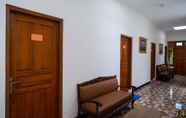 Others 5 RedDoorz Syariah @ Griya Thamrin Manahan Solo