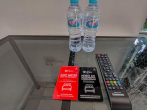 อื่นๆ 4 RedDoorz near Alun Alun Batu 2